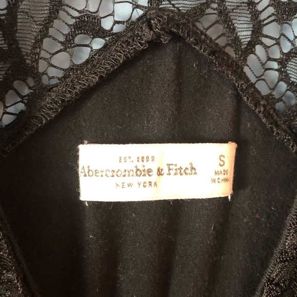 Black lace dress - Picture 2 of 2